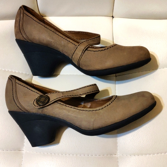 Naturalizer Neema Suede Block Heel Pumps Tan Taupe Comfort Size 7.5 - Picture 2 of 6